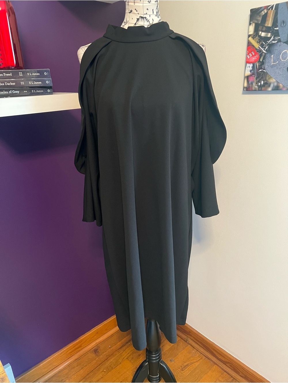 bebe Black Cold-Shoulder Long Sleeve Plus Size Dress